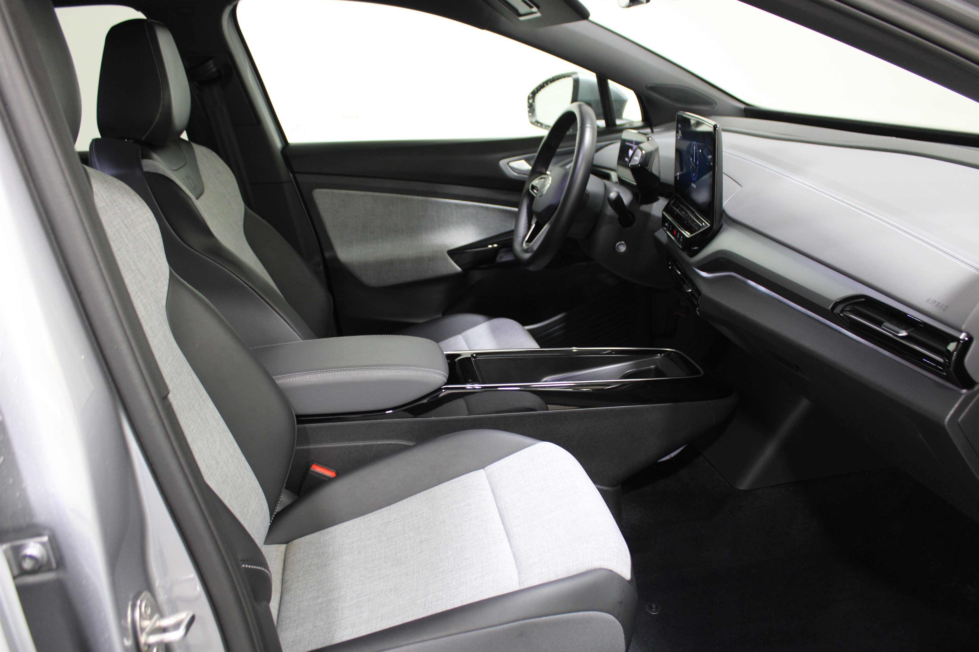 Used 2023 Volkswagen ID.4 Pro RWD image 23