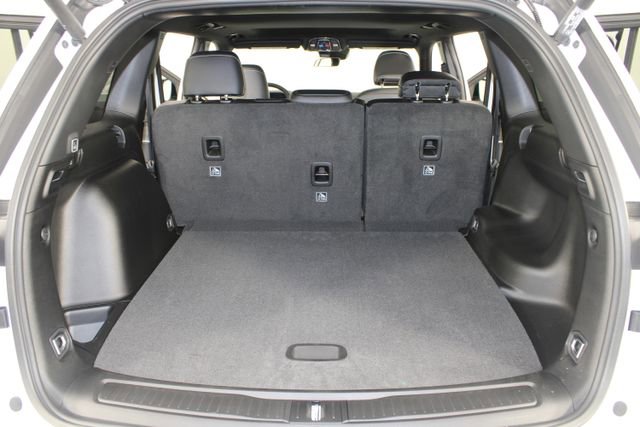 New 2026 Jeep Grand Cherokee Altitude image 18