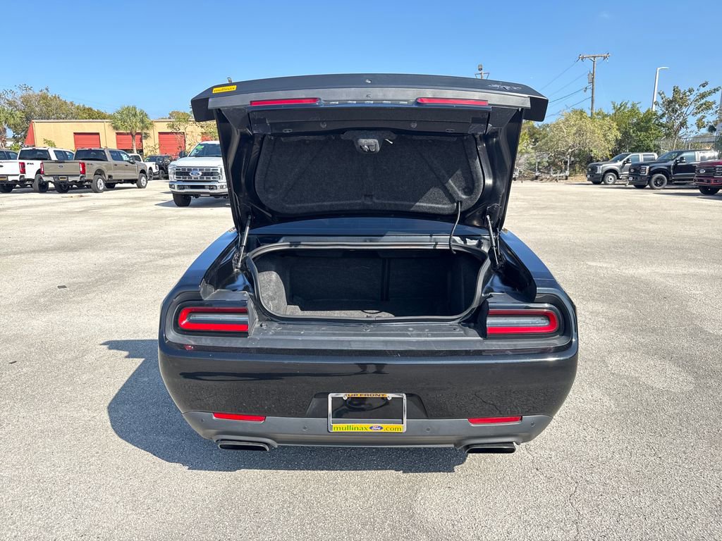 Used 2016 Dodge Challenger SRT Hellcat image 28