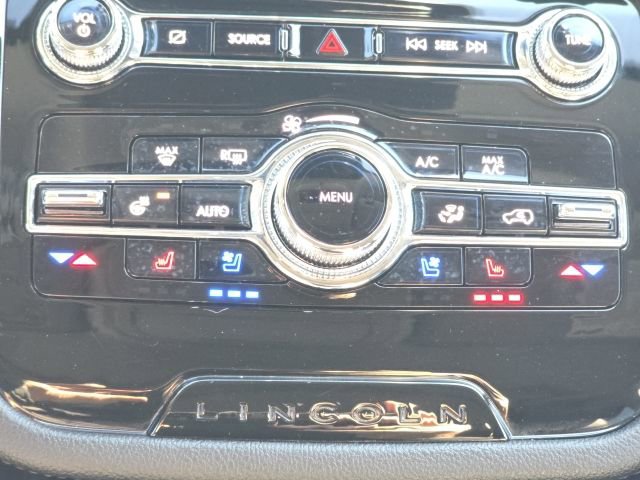 Used 2022 Lincoln Corsair Reserve w/ Elements Package image 27