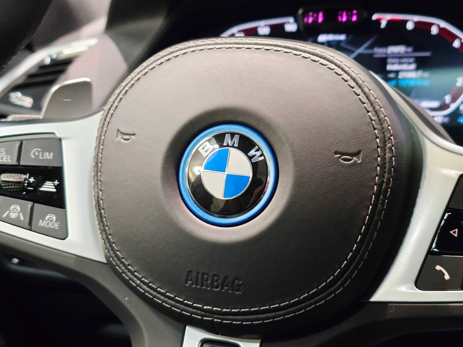 Used 2023 BMW X5 xDrive45e w/ Executive Package image 22