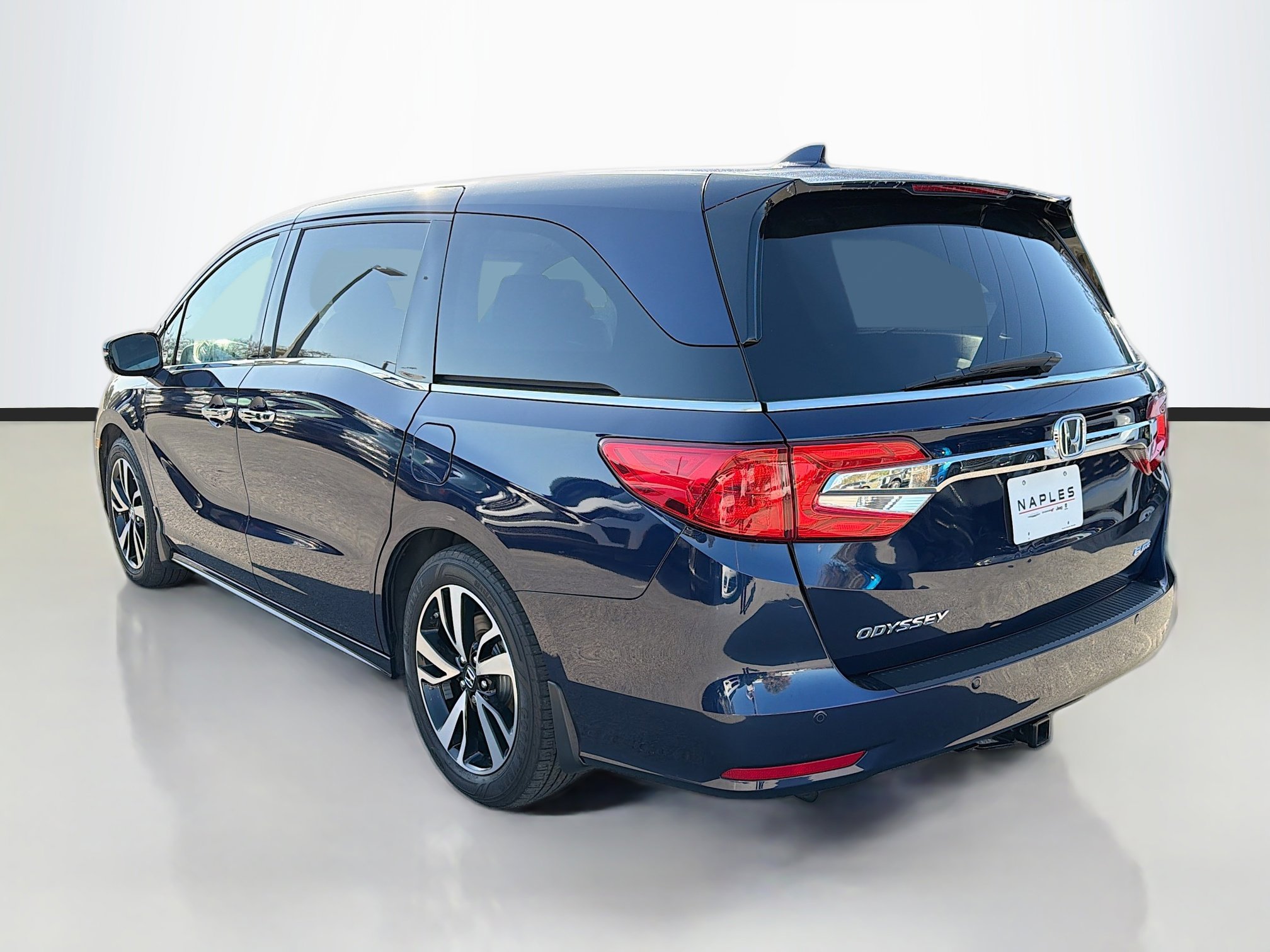 Used 2019 Honda Odyssey Elite image 5