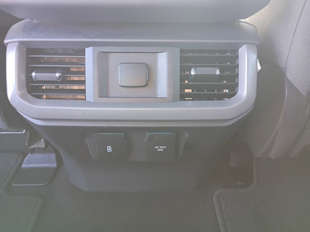 Used 2024 Ford F150 XLT w/ Mobile Office Package image 14