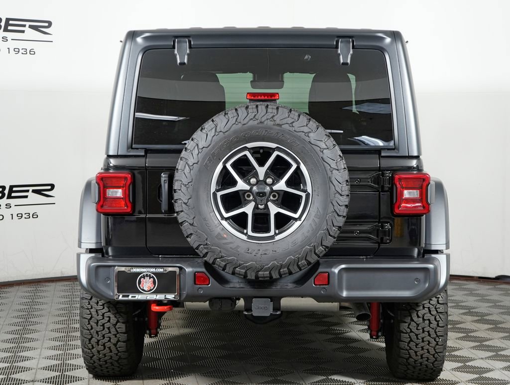 Used 2024 Jeep Wrangler Unlimited Rubicon w/ Dual Top Group AWD/4WD image 4