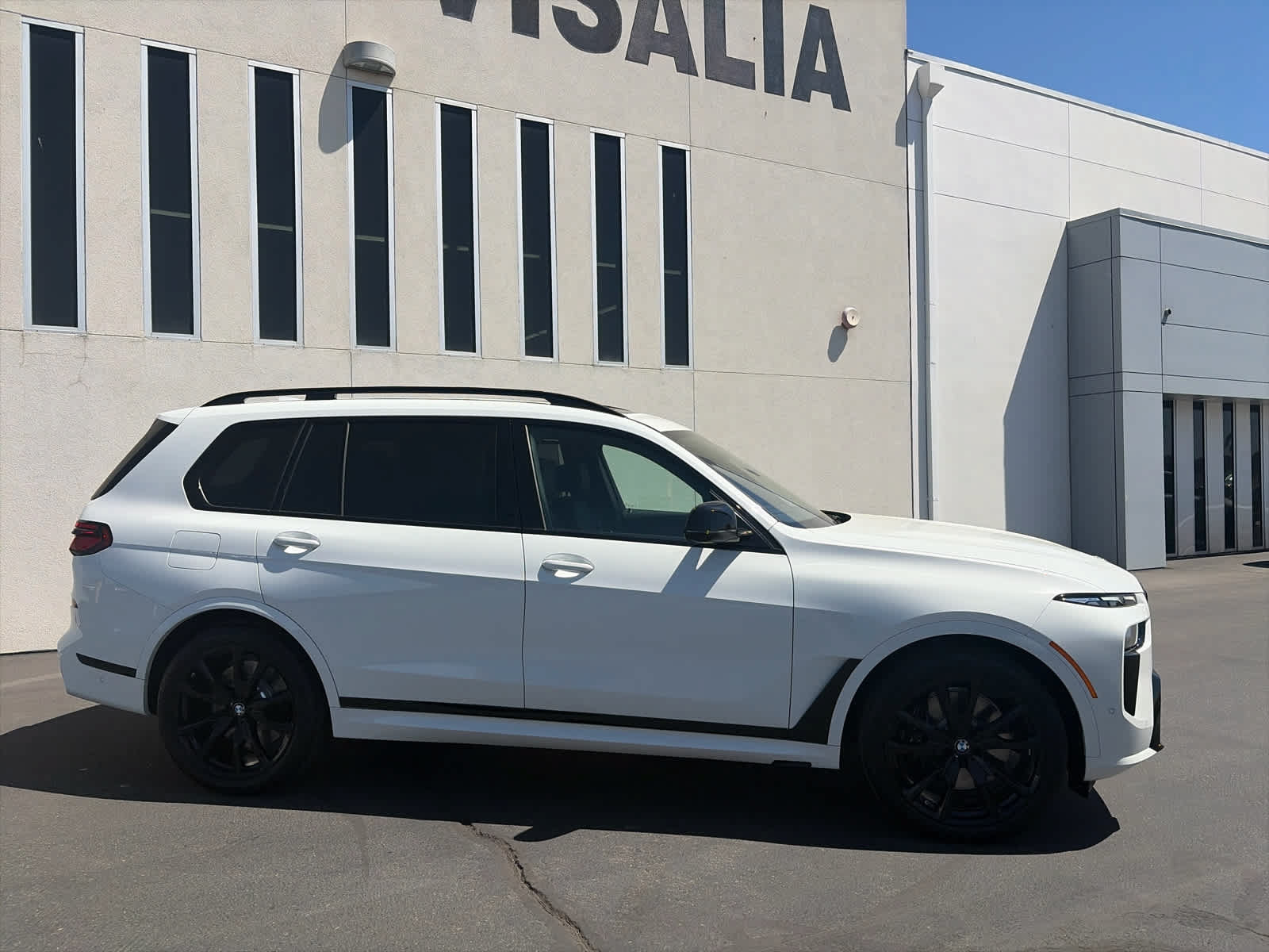 New 2026 BMW X7 M60i AWD/4WD image 4