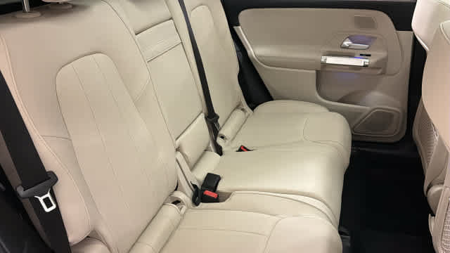 New 2026 Mercedes-Benz GLB 250 4MATIC image 37