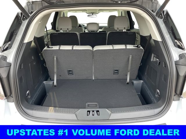 New 2025 Ford Explorer Active w/ Active Comfort Package image 5