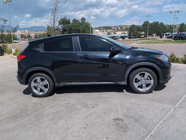 Used 2016 Honda HR-V LX image 9