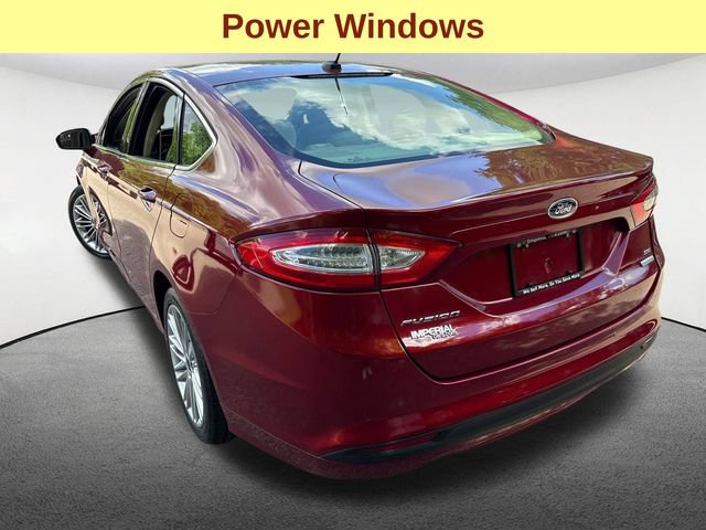 Used 2016 Ford Fusion SE w/ Equipment Group 202A FWD image 10