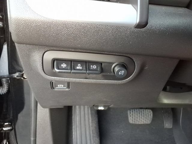 Used 2023 GMC Terrain SLT w/ Infotainment Package II AWD/4WD image 30