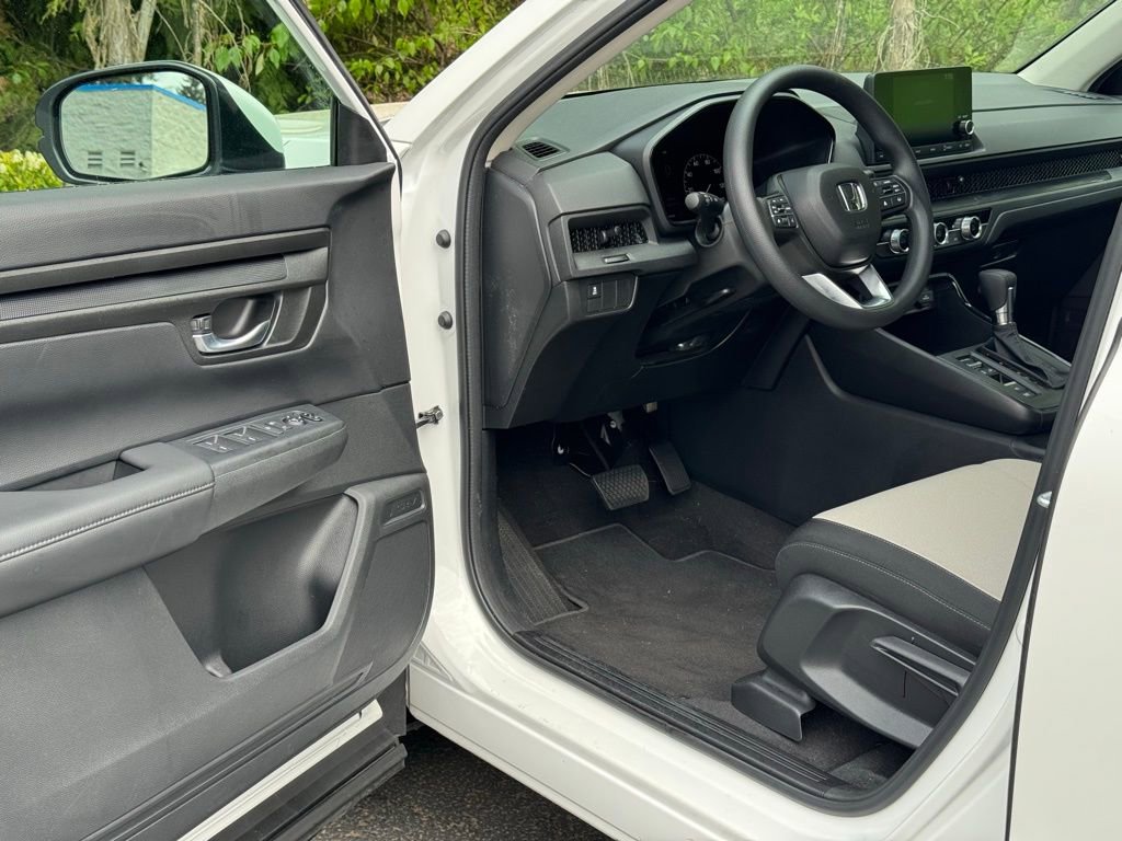 Certified 2023 Honda CR-V LX image 6