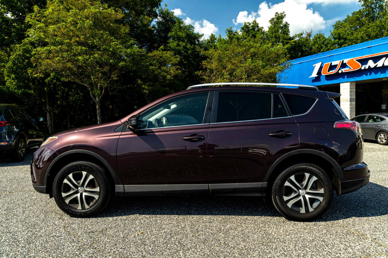Used 2016 Toyota RAV4 LE image 3