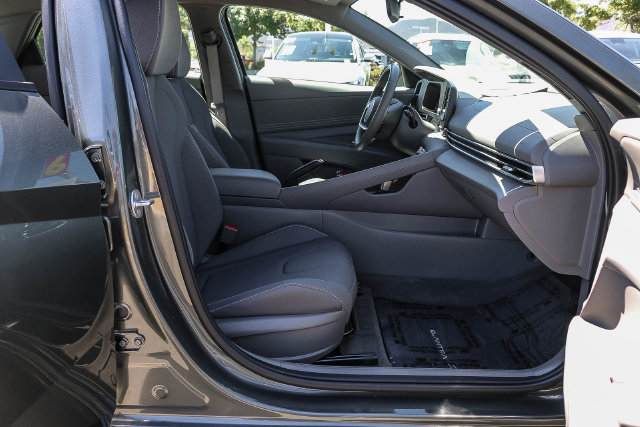 Certified 2026 Hyundai Elantra Sport FWD image 20