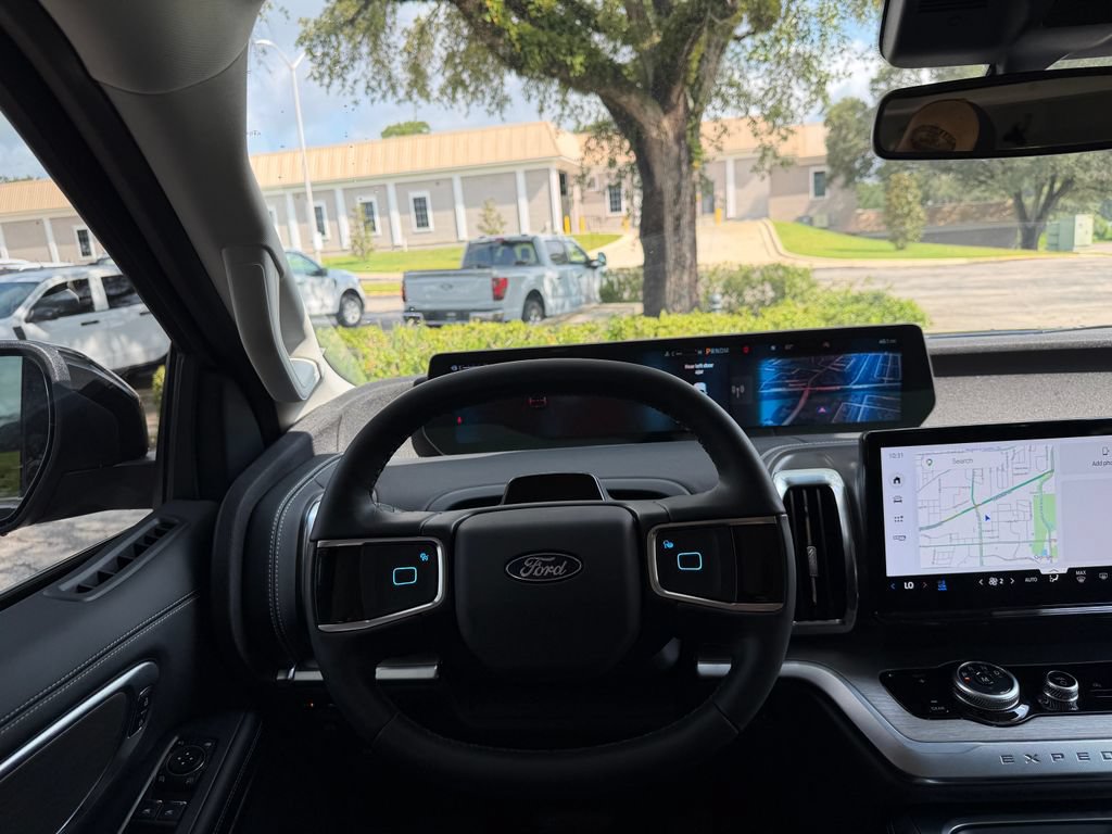New 2026 Ford Expedition Platinum w/ Driver's Package AWD/4WD image 8