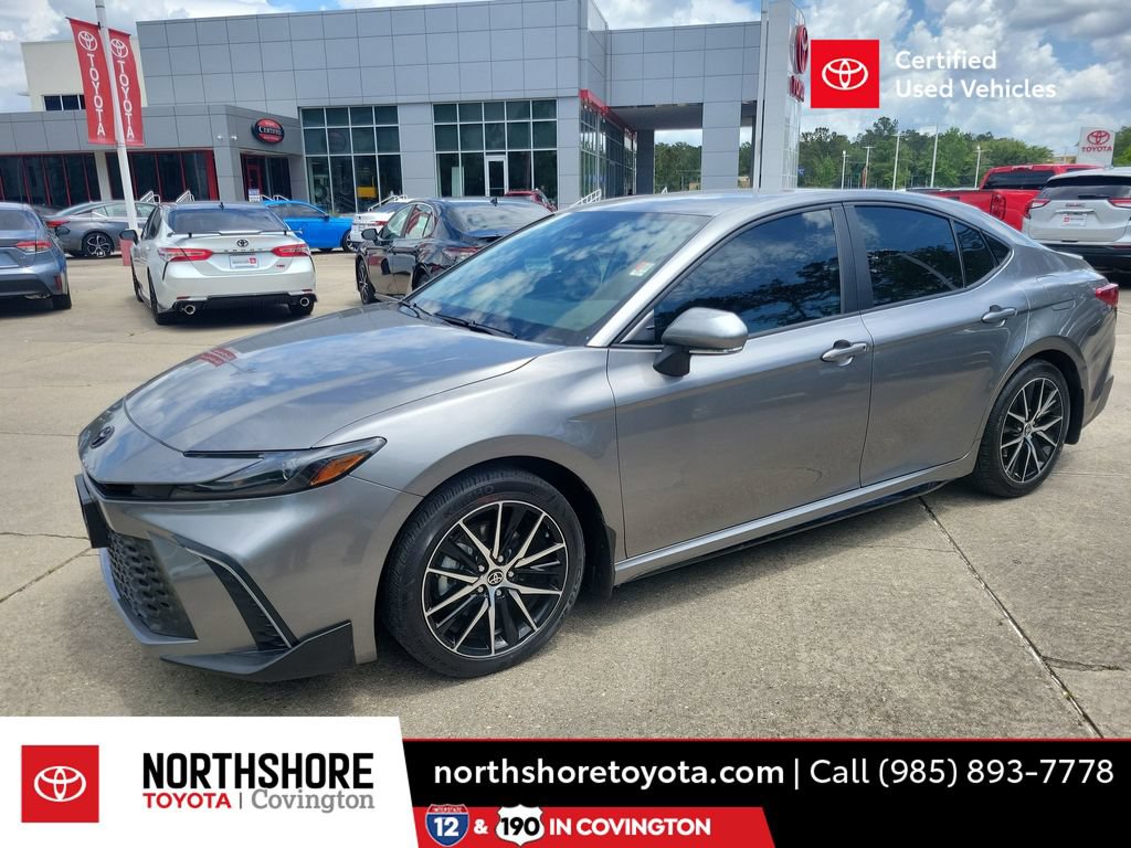Certified 2025 Toyota Camry SE w/ Convenience Package FWD image 1