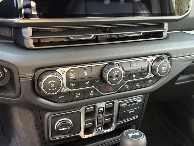 New 2026 Jeep Wrangler Sahara image 26