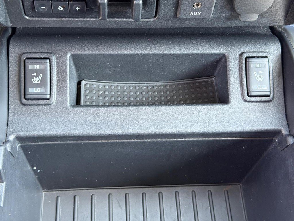 Used 2017 Nissan Titan SL image 23