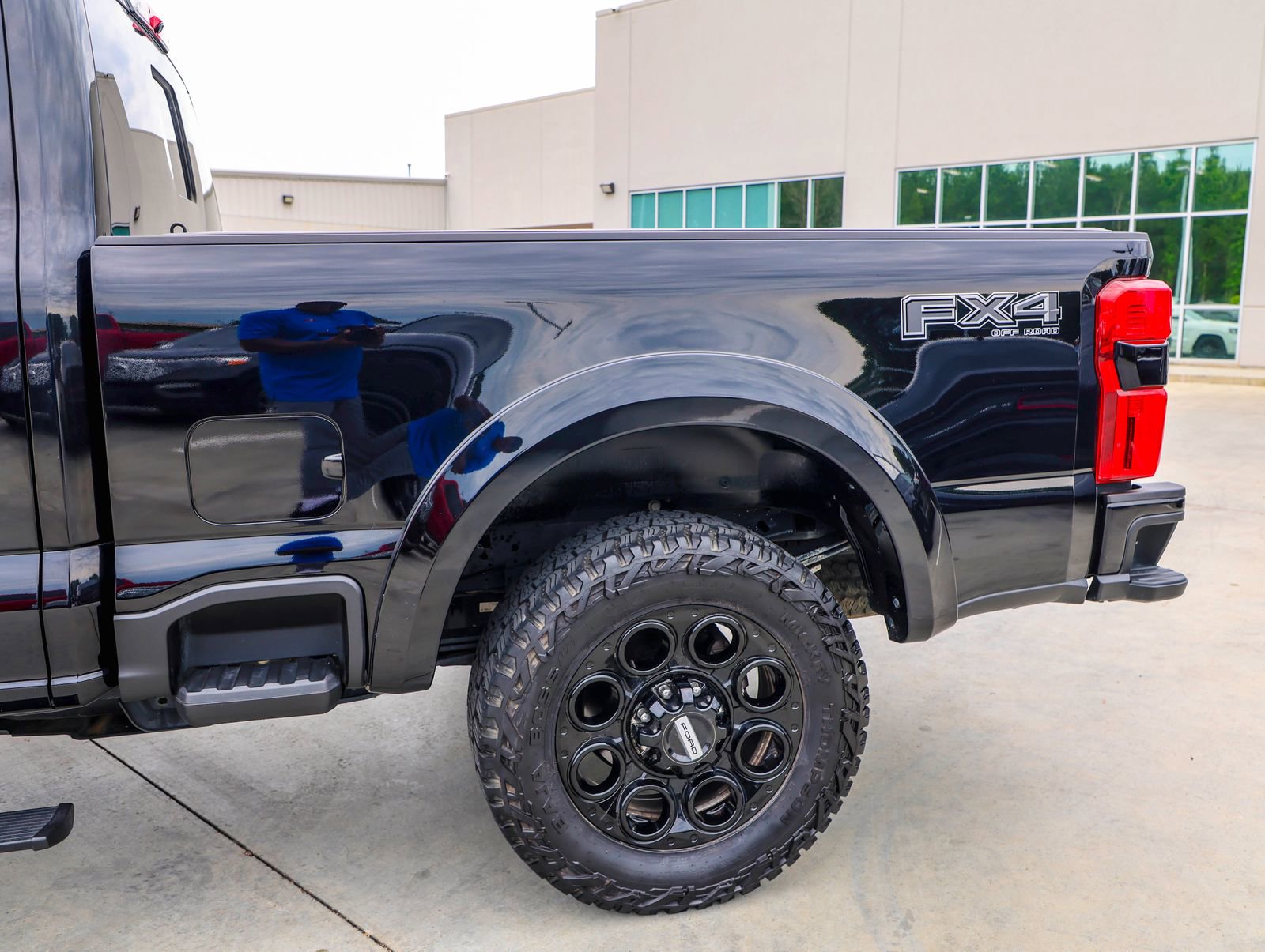 Used 2024 Ford F250 Lariat w/ Lariat Ultimate Package AWD/4WD image 7