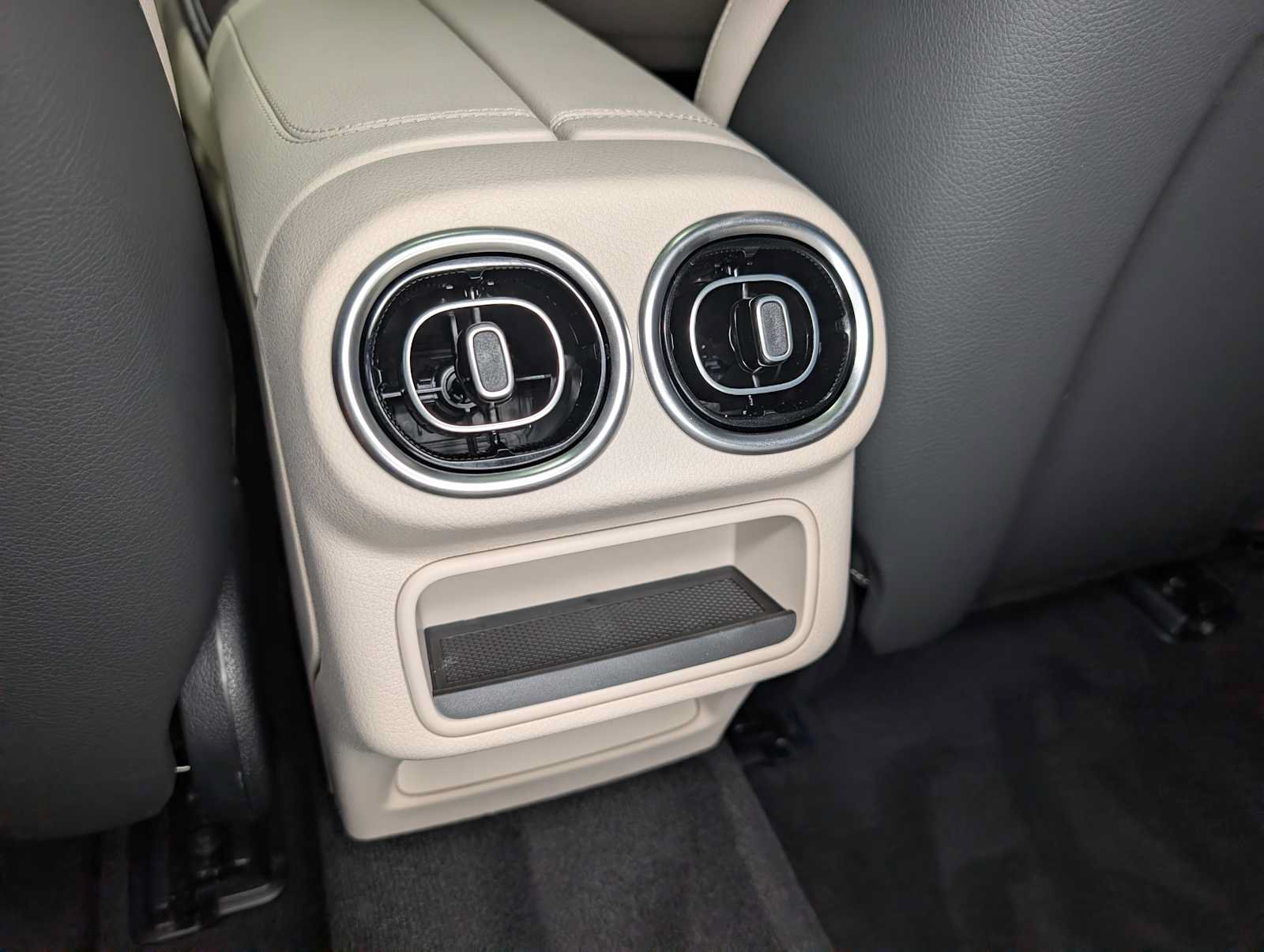 New 2027 Mercedes-Benz GLC 300 4MATIC image 16