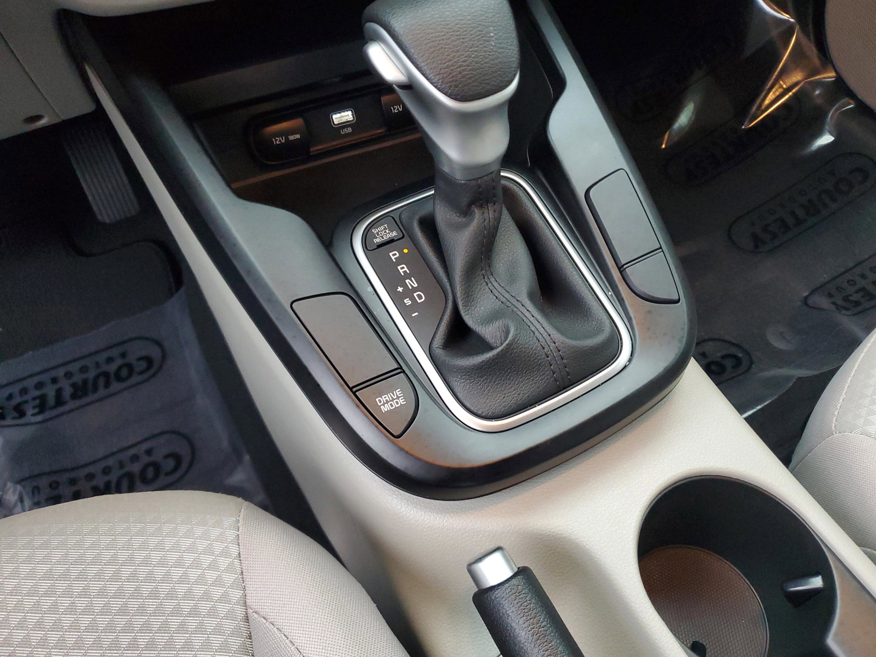 Certified 2025 Kia Soul LX image 24