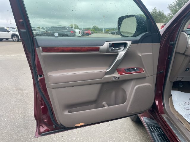 Used 2013 Lexus GX 460 Premium AWD/4WD image 20