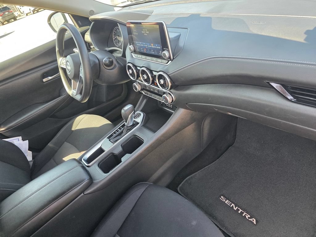 Used 2024 Nissan Sentra SV FWD image 21