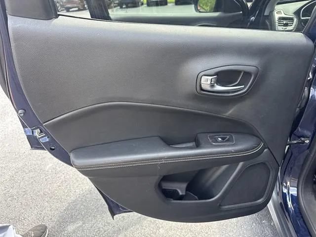 Used 2019 Jeep Compass Sport FWD image 13
