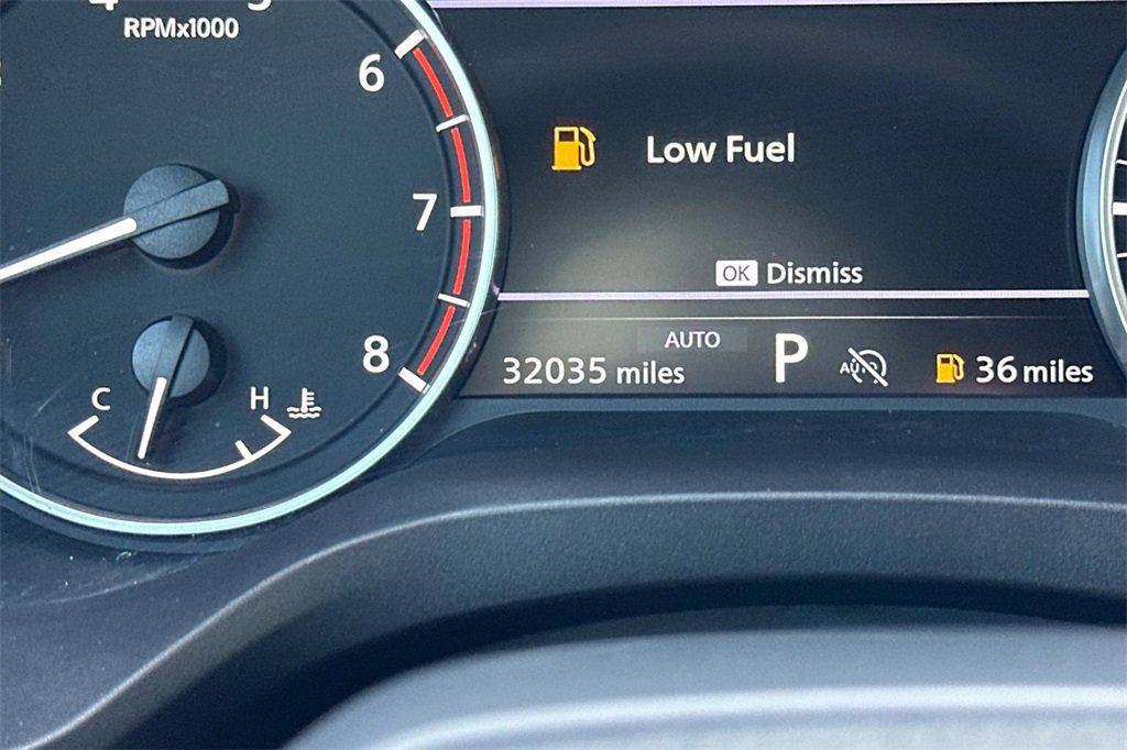 Used 2025 Nissan Rogue SV image 27