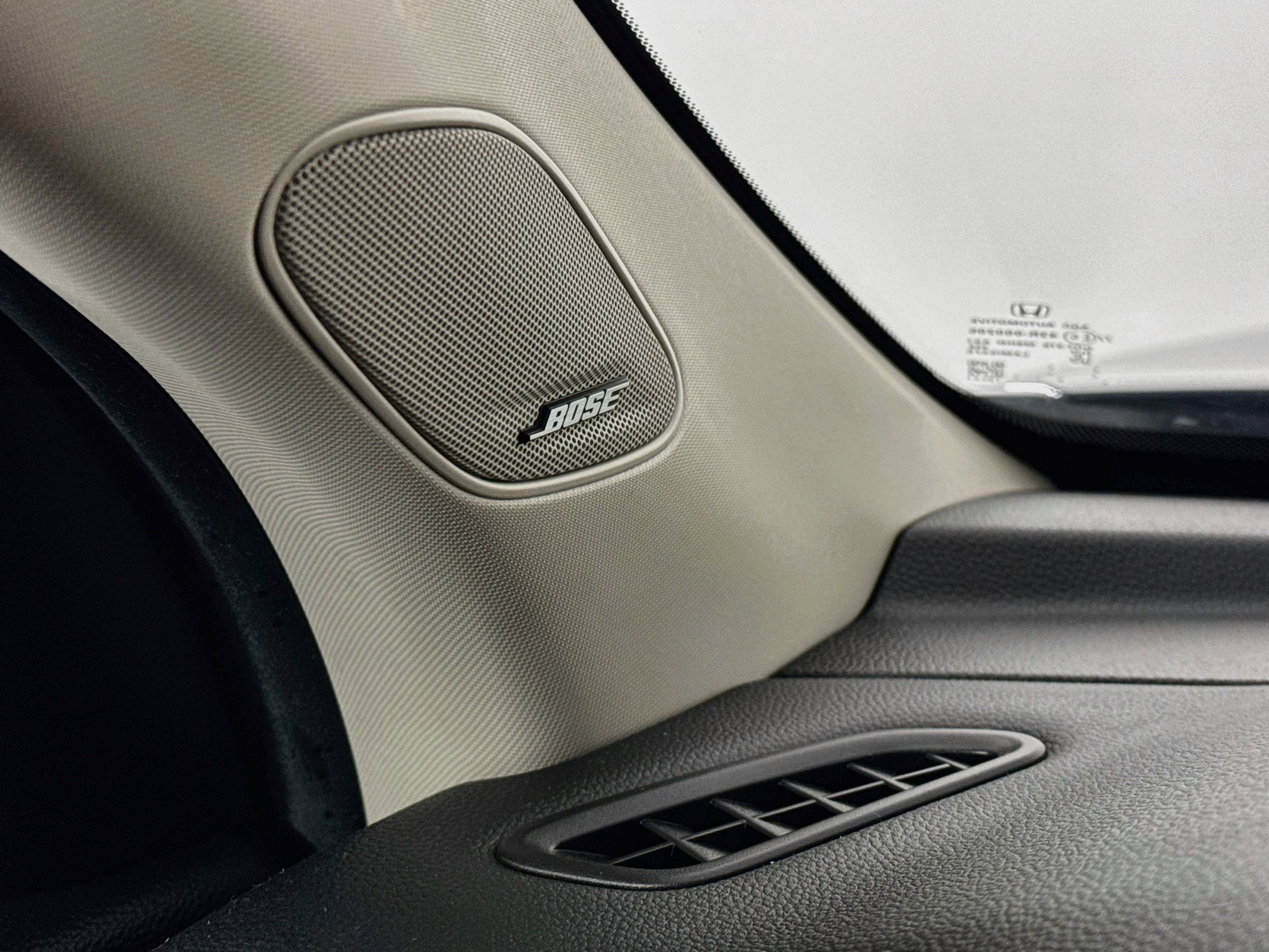 Certified 2025 Honda Pilot Touring image 19