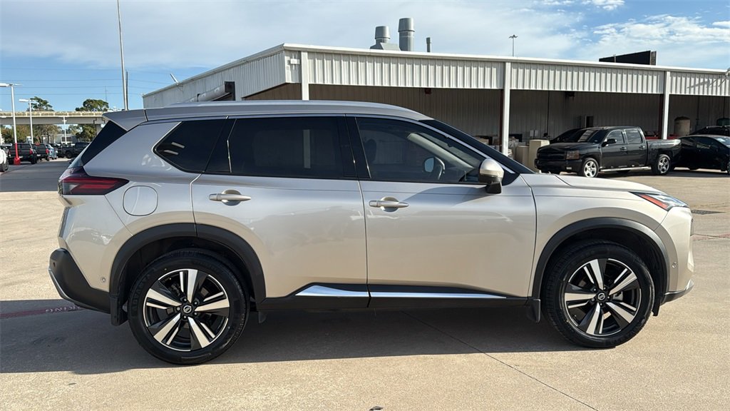 Used 2021 Nissan Rogue Platinum image 8