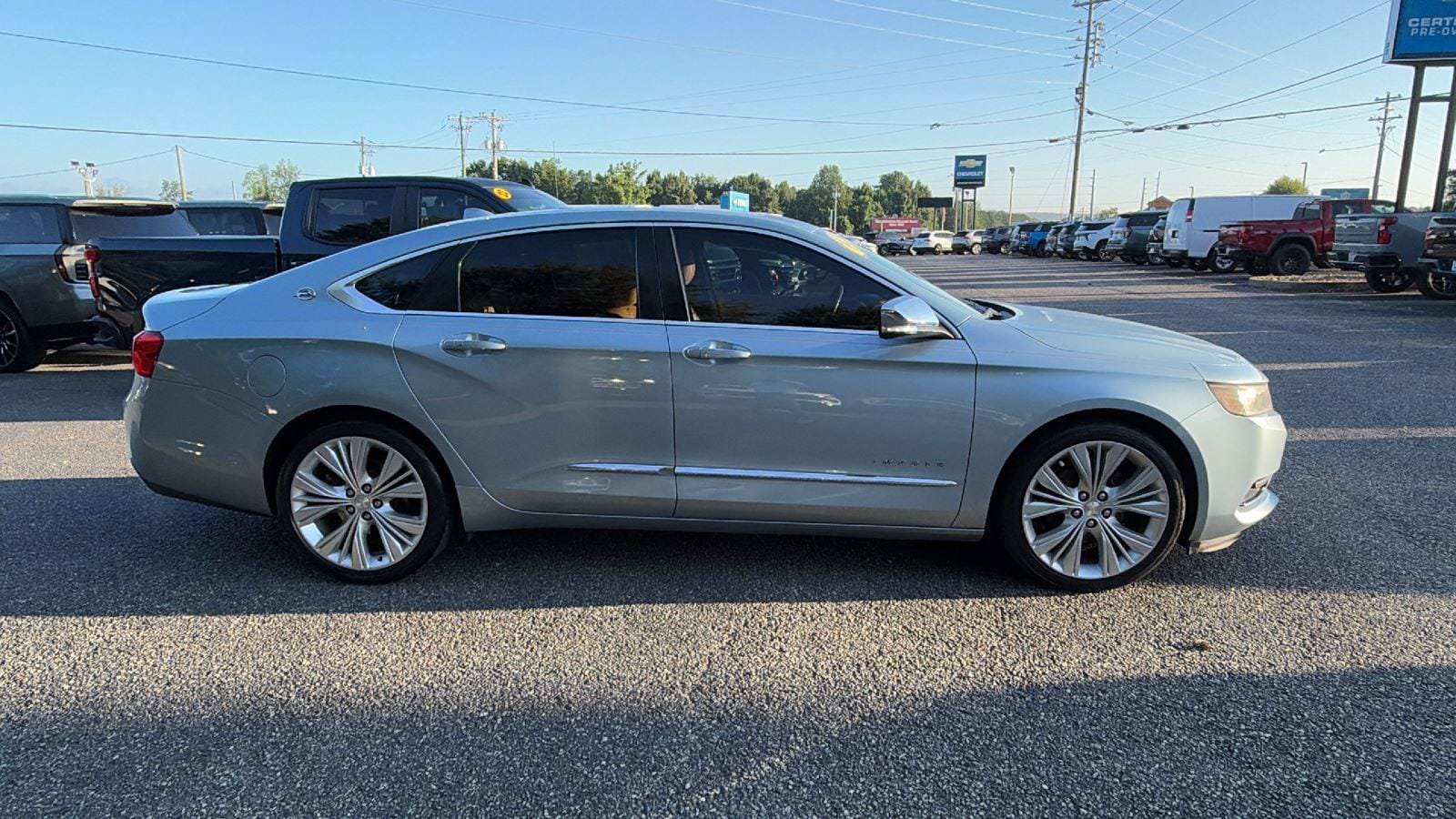 Used 2014 Chevrolet Impala LTZ FWD image 8
