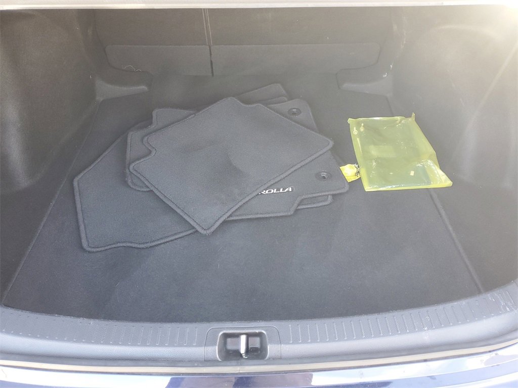 Used 2023 Toyota Corolla SE image 8