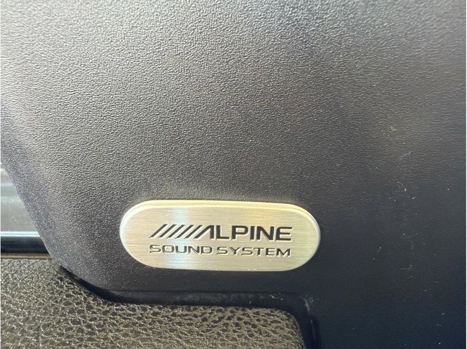 Used 2015 Dodge Charger R/T image 28