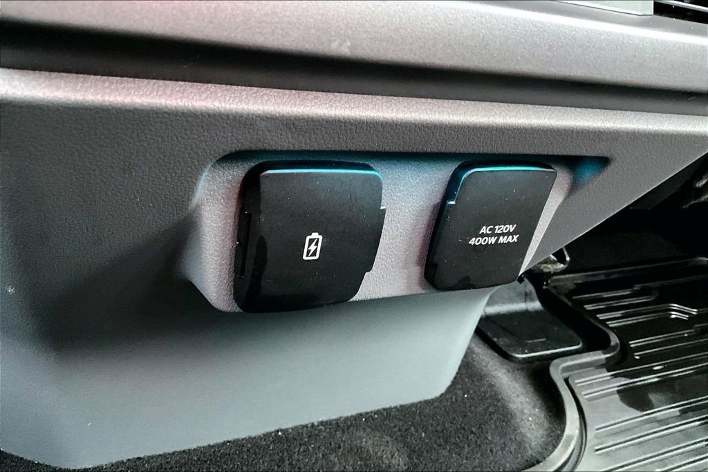 Used 2023 Ford F150 XLT w/ Equipment Group 302A High image 35