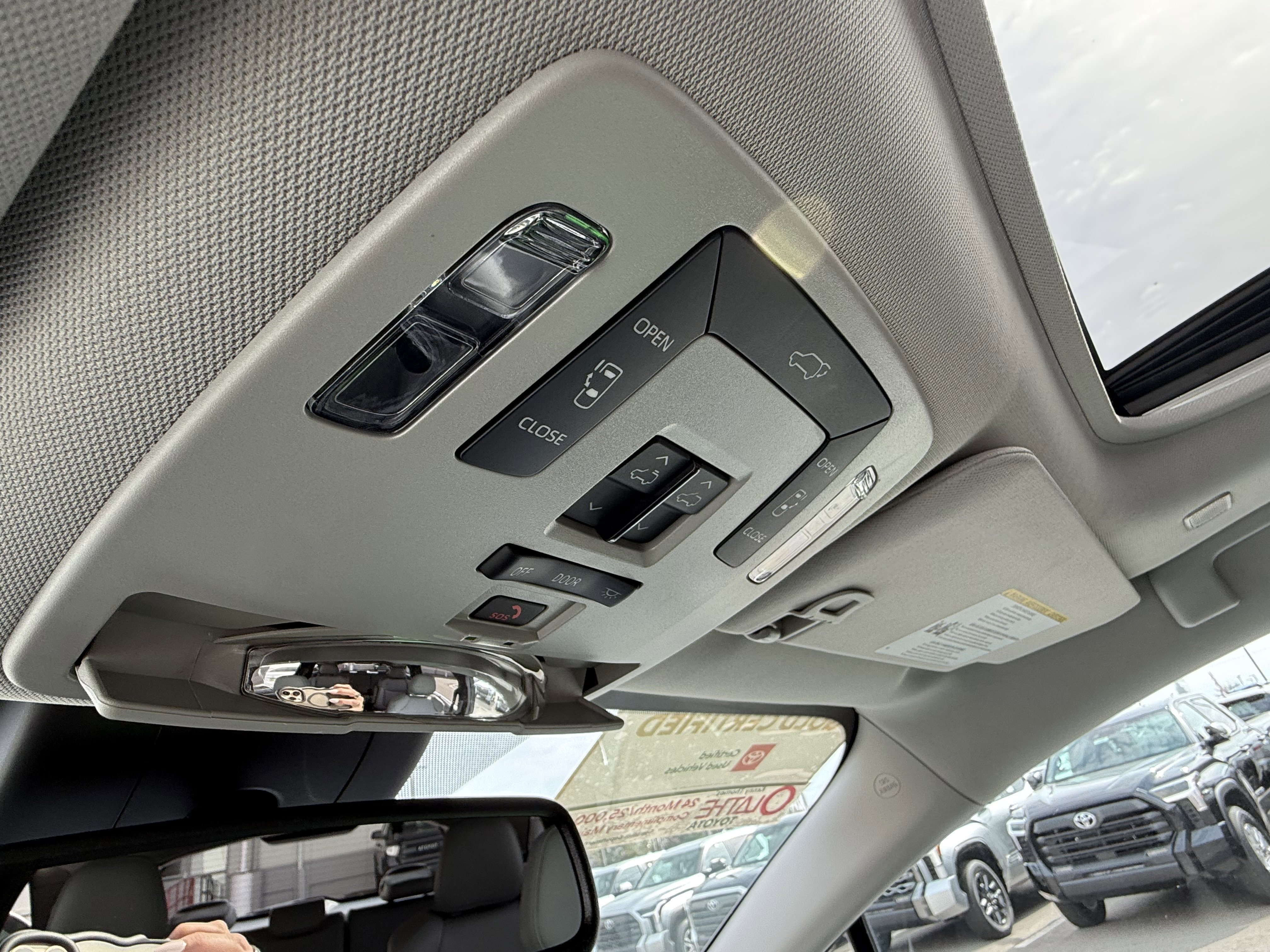 Certified 2025 Toyota Sienna XLE w/ XLE Plus Package image 35