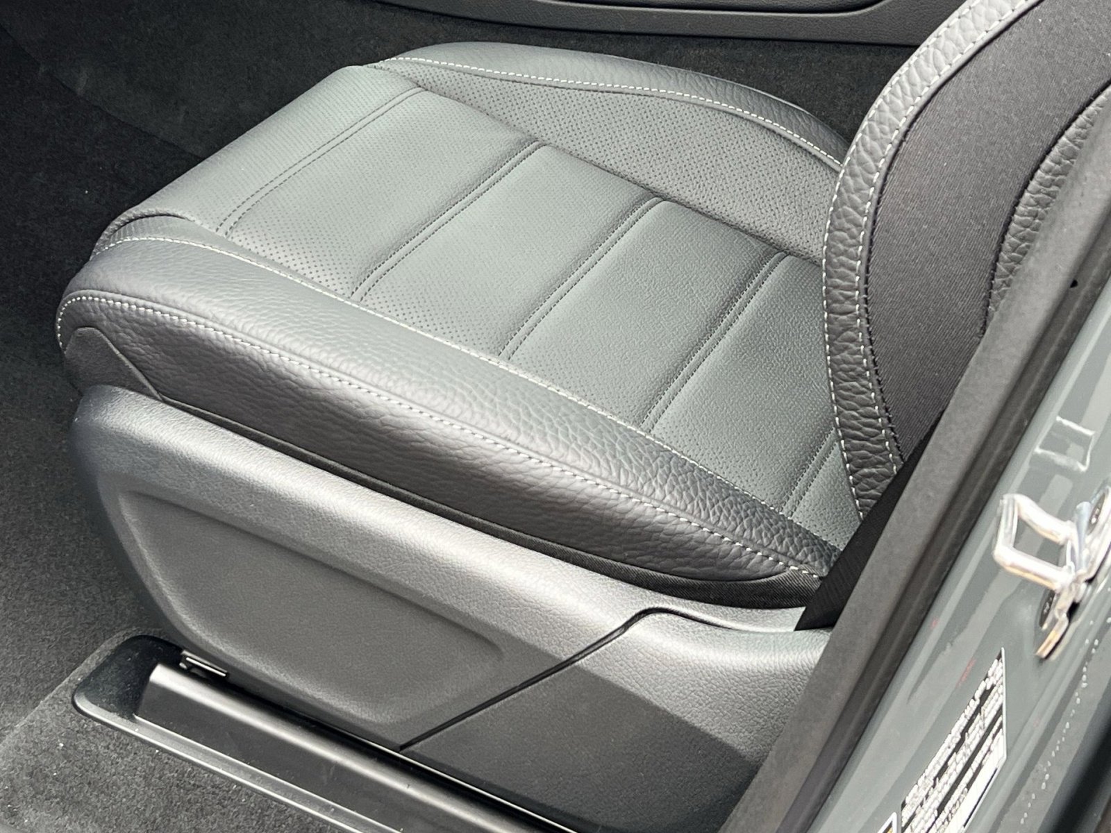 New 2026 Mercedes-Benz GLS 450 4MATIC image 12