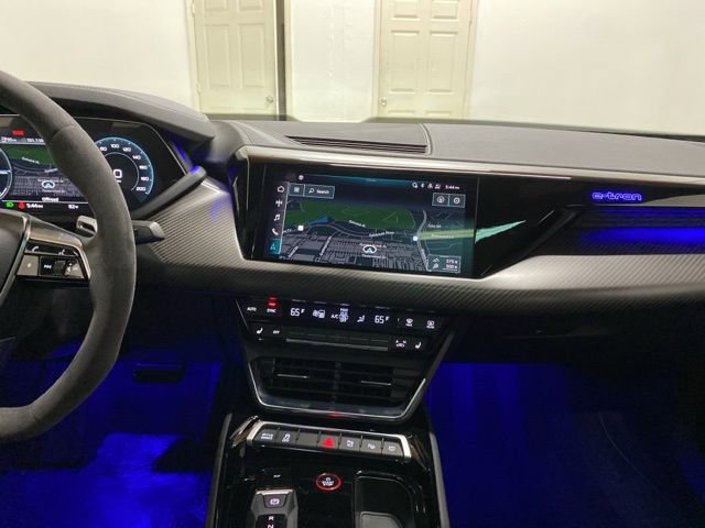 Used 2022 Audi e-tron GT Prestige w/ Prestige Package AWD/4WD image 16