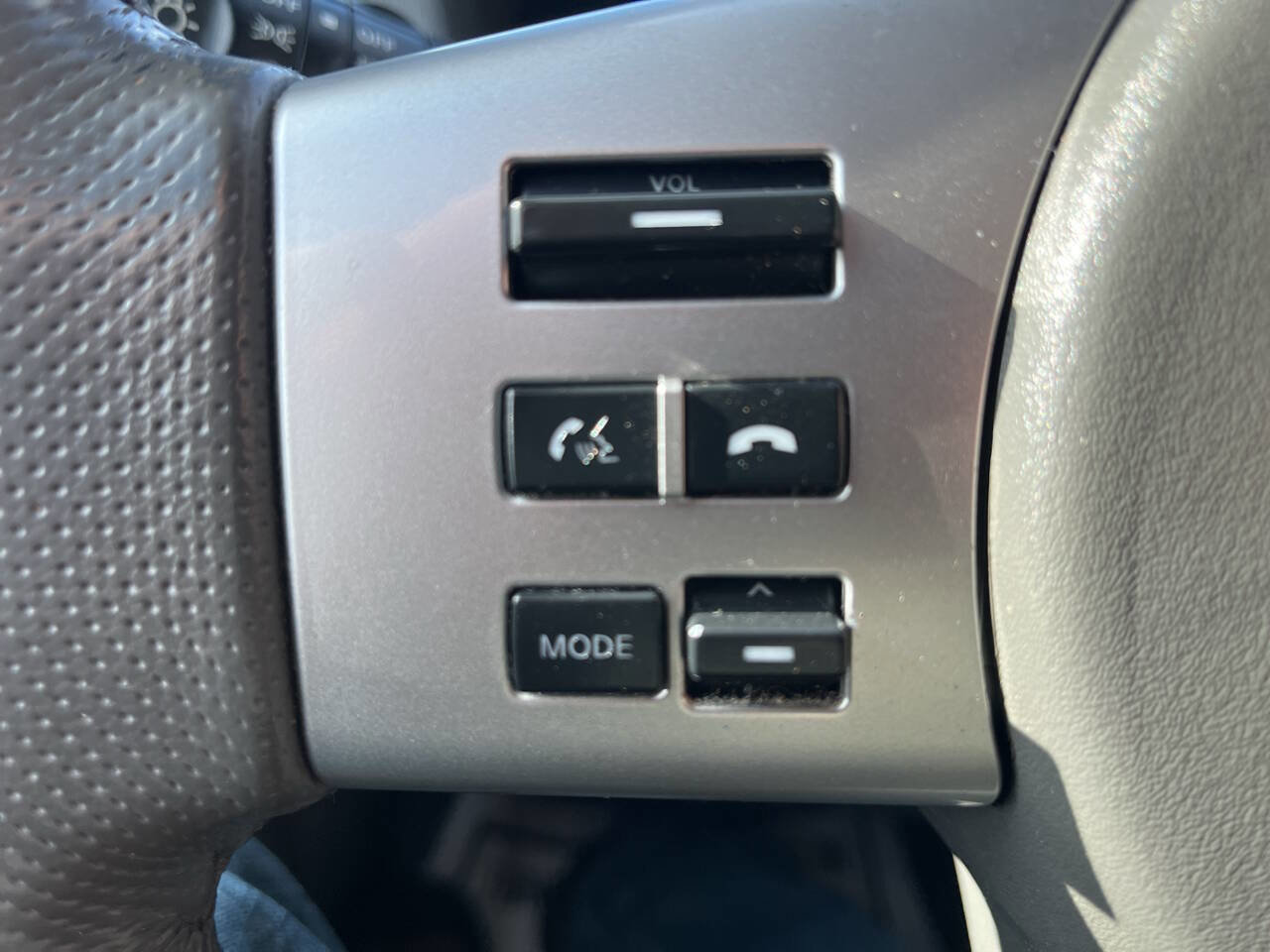 Used 2017 Nissan Frontier SV w/ SV Value Truck Package image 27