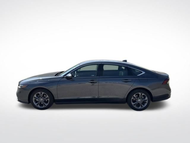 Used 2024 Honda Accord EX image 2