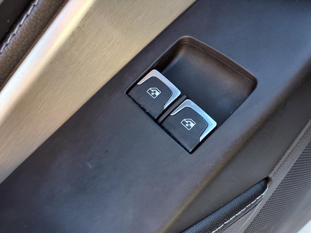 Used 2014 Chevrolet Corvette Stingray Coupe w/ Battery Protection Package image 15