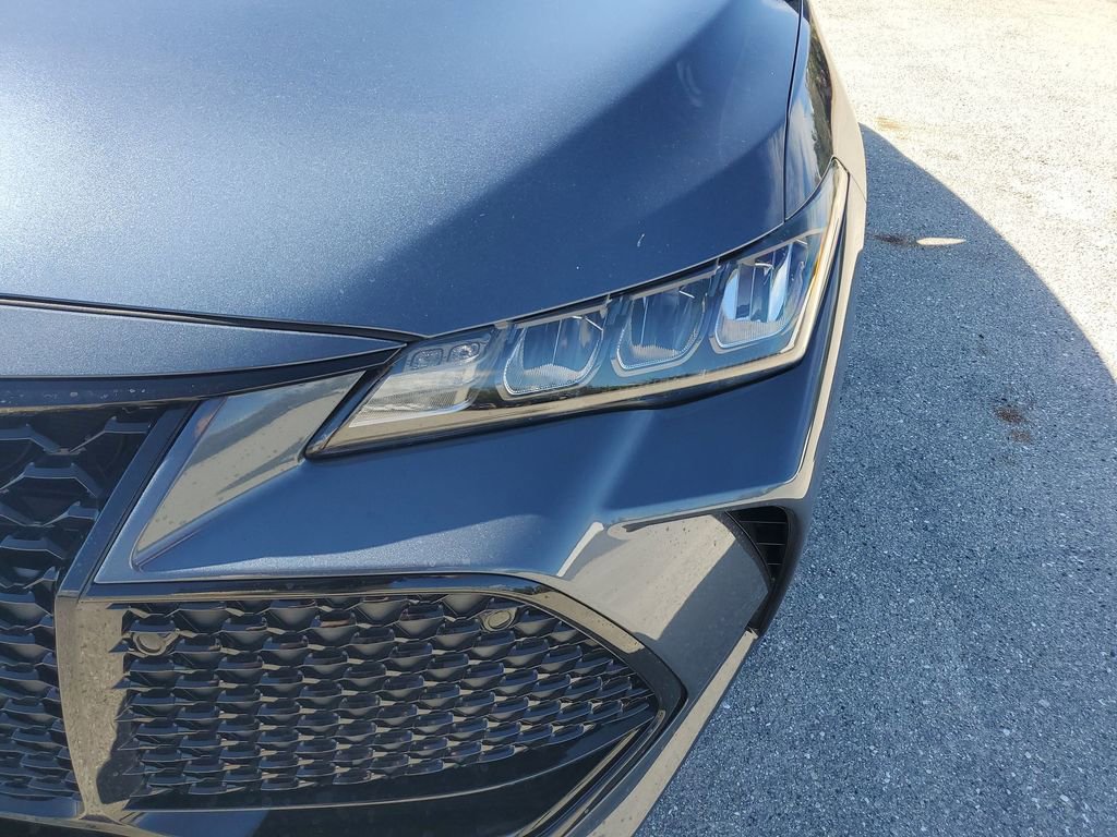 Used 2020 Toyota Avalon XSE image 16