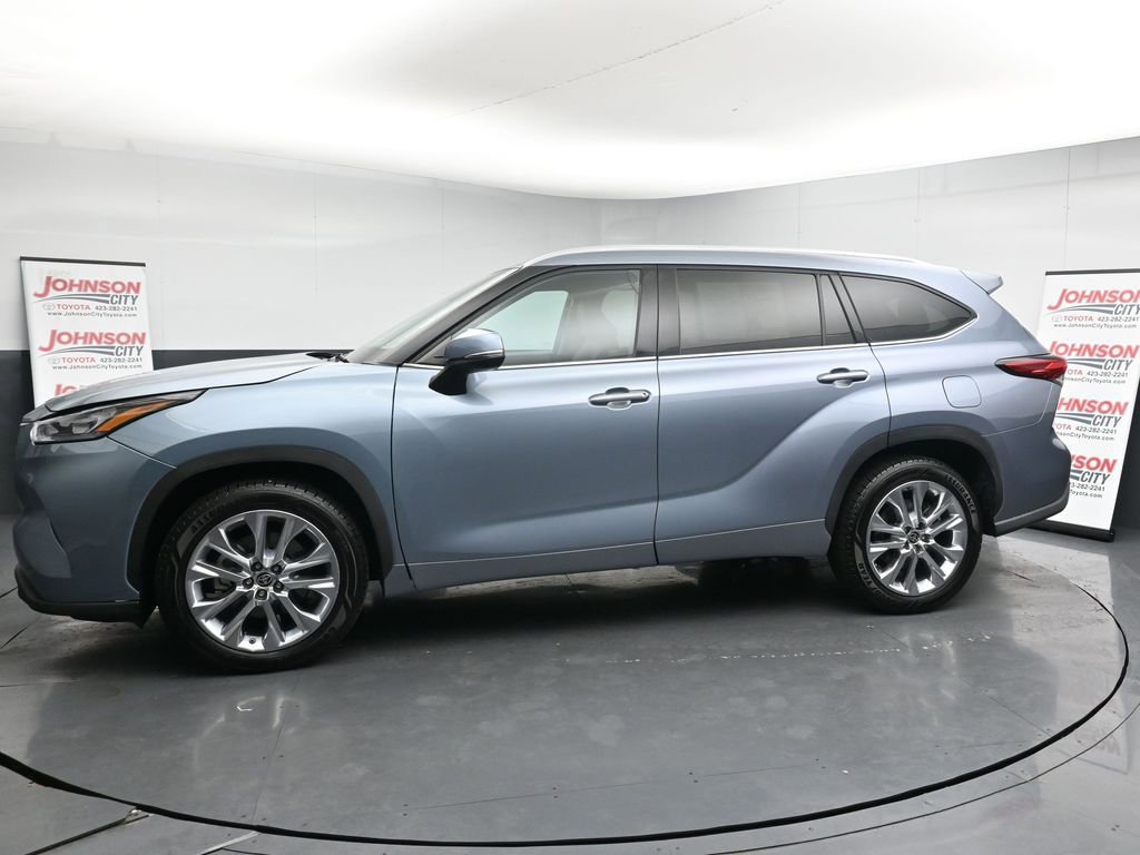 Used 2020 Toyota Highlander XLE FWD image 5