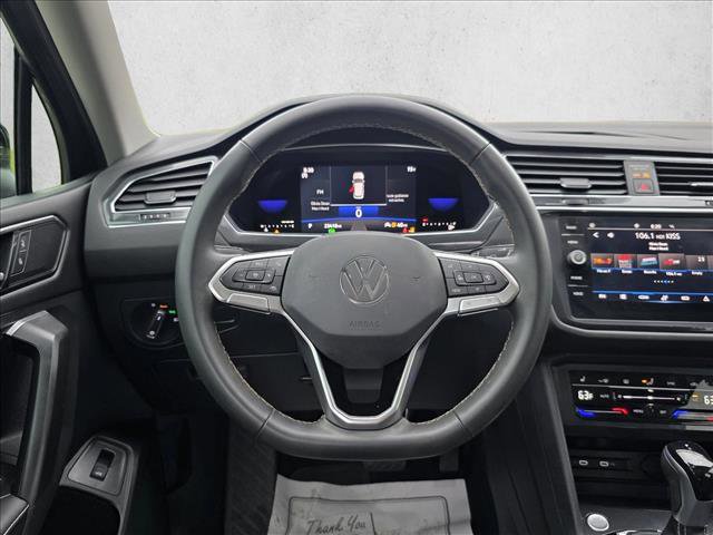 Used 2022 Volkswagen Tiguan SE image 12