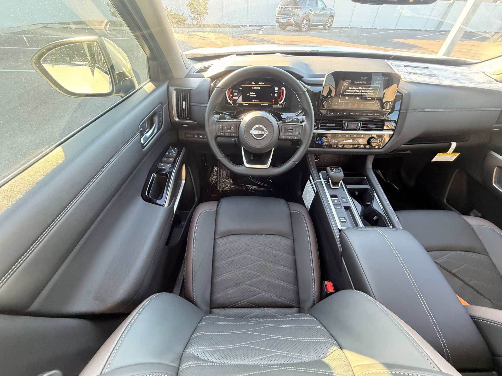 New 2025 Nissan Pathfinder Platinum image 14