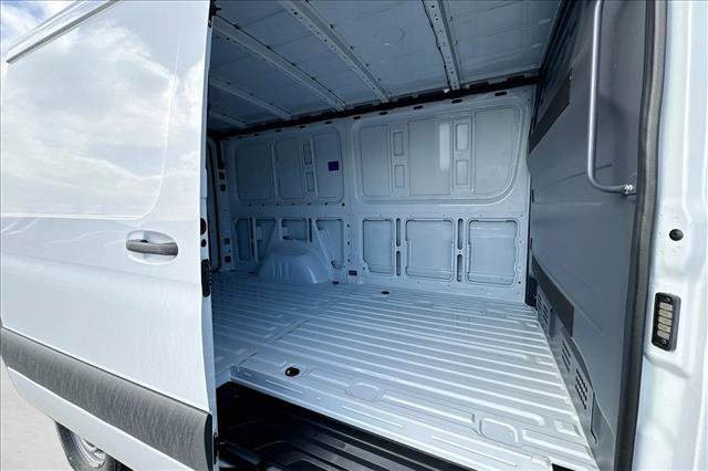 New 2026 Mercedes-Benz Sprinter 2500 image 22