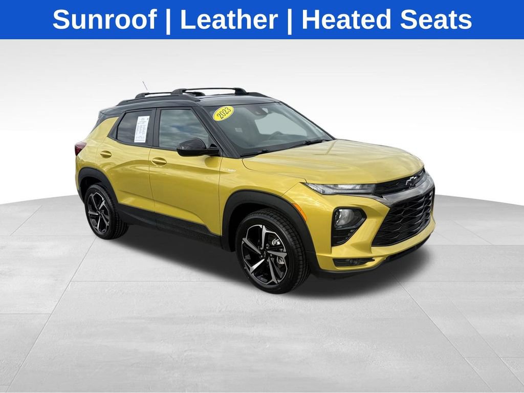 Used 2023 Chevrolet TrailBlazer RS w/ Sun and Liftgate Package image 1