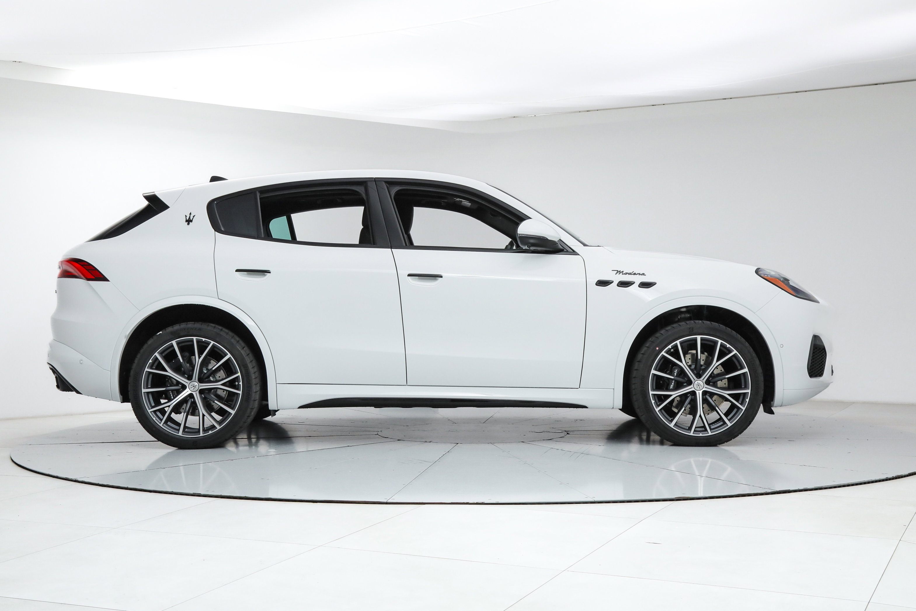 New 2026 Maserati Grecale Modena image 6