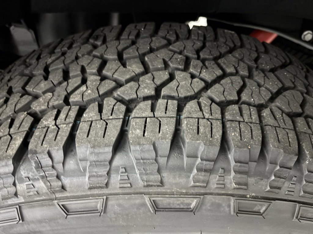 New 2026 GMC Sierra 2500 AT4 w/ AT4 Premium Plus Package image 7