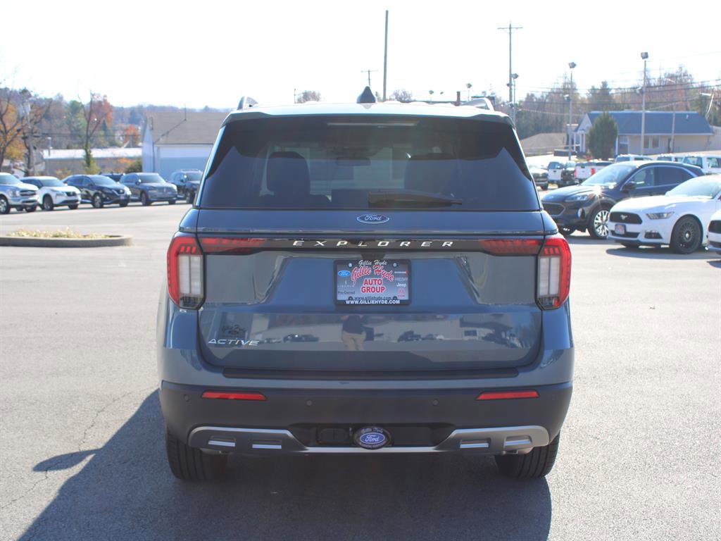 New 2026 Ford Explorer Active w/ Active Comfort Package image 4