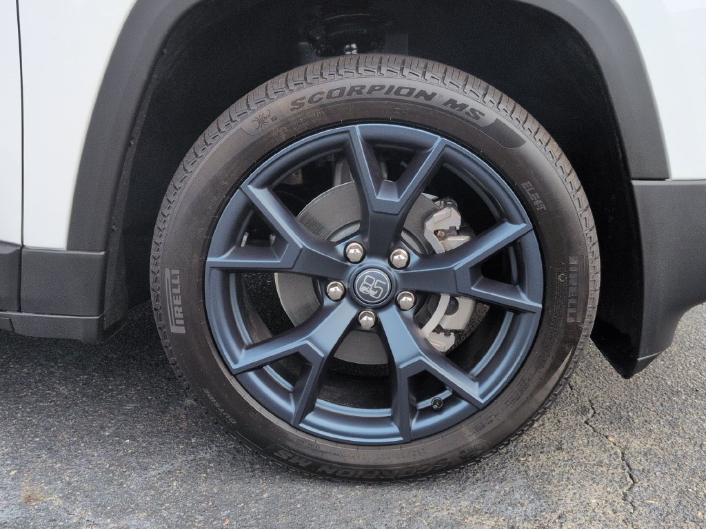 New 2026 Jeep Cherokee Limited AWD/4WD image 9